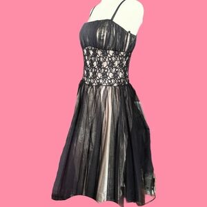 WHITE HOUSE BLACK MARKET chiffon dress
